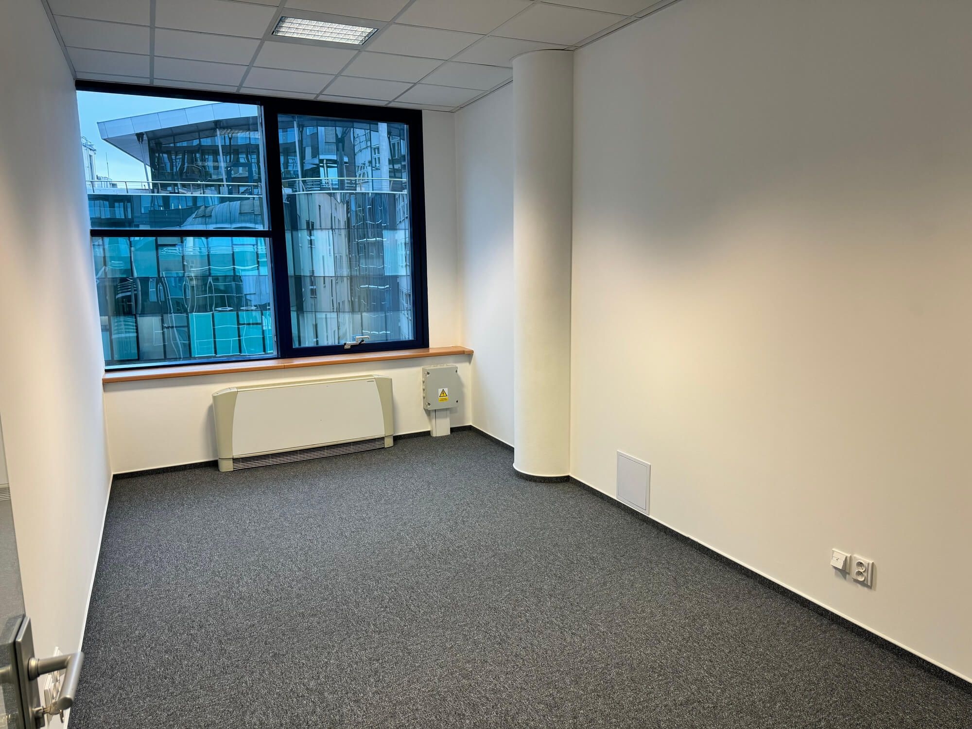 Reconstruction of office space - Penta Hospitals Prague undefined 3