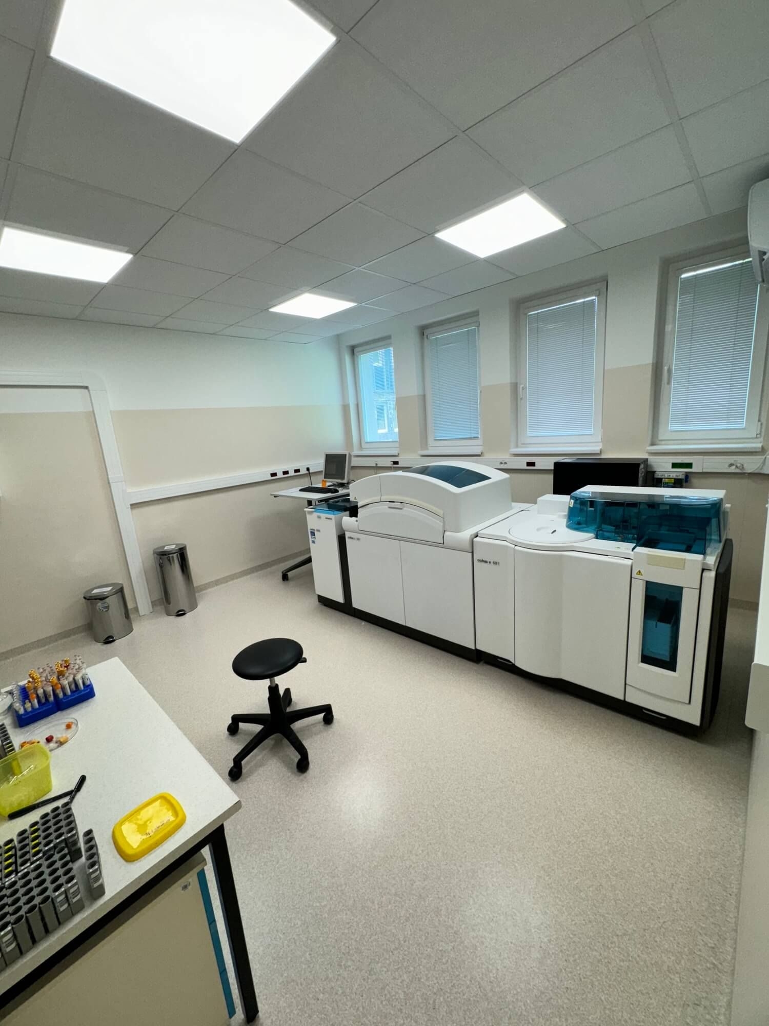 Reconstruction of blood laboratories